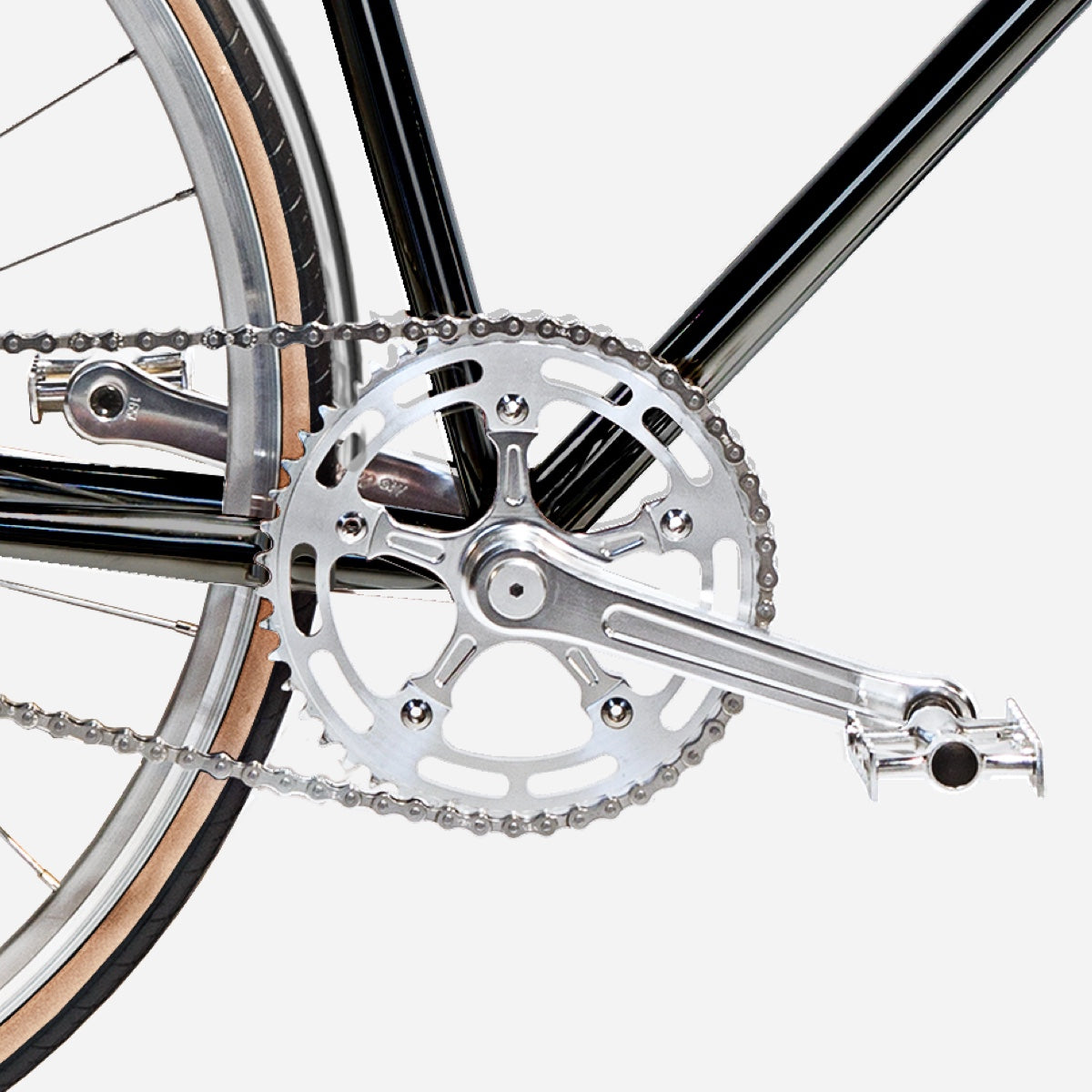 E-JITENSHA Tokyo Black with fenders and basket